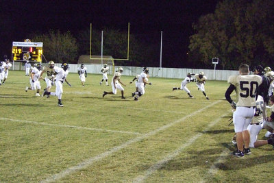 Image: John Isaac — Isaac ran the ball.