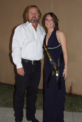 Image: Lindsey Brogden — Lindsey and her father, Randy.