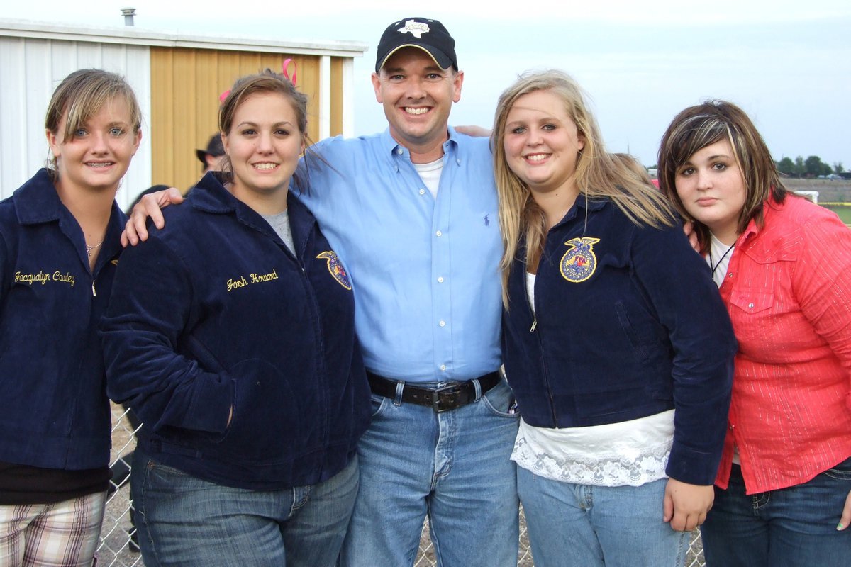 Image: Palmer vs Italy — FFA participants and Veteran, Paul Cockeraham, take time for a photo.
