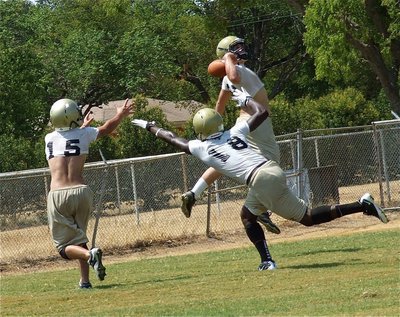Image: The secondary disrupts a pass attempt.