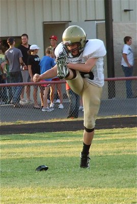 Image: John Escamilla(88) kicks off to get Italy’s JV season started.
