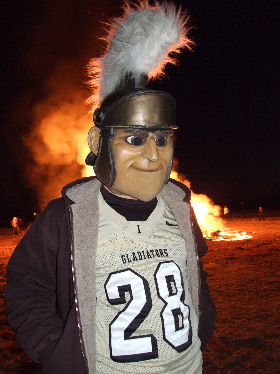 Image: Who is this Gladiator?