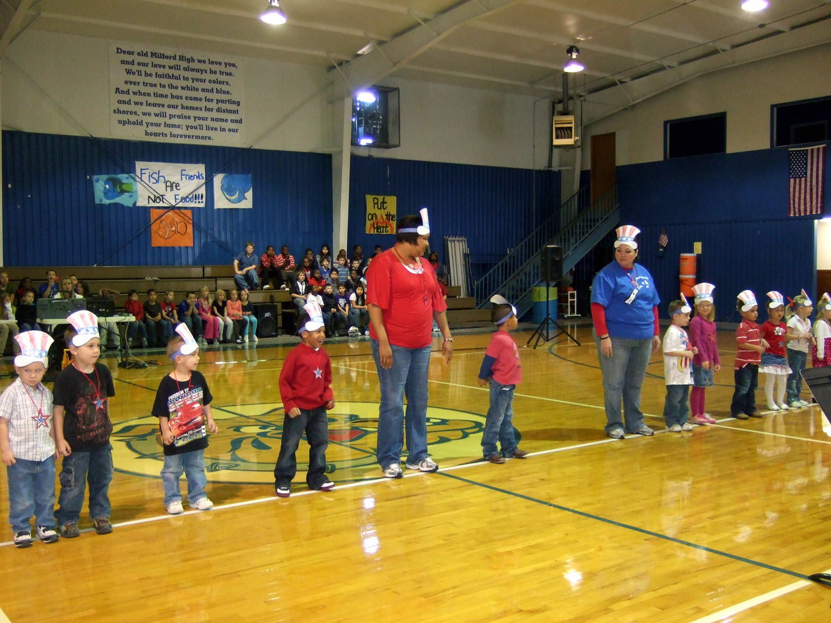 Image: Pre-k singing America.
