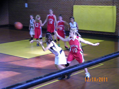 Image: Anna Luna came off the bench and made her mark both offensively and defensively for the Italy JV squad.