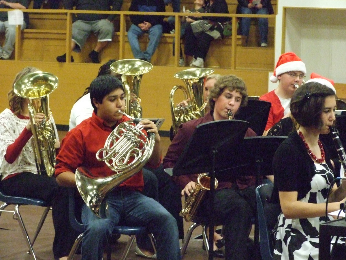 Image: Cruz Enriquez plays the French horn.