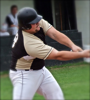 Image: Italy’s Hank Seabolt(18) reaches first base during his at bat.
