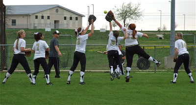 Image: The Lady Gladiators make good use of a pre-game drill.