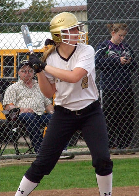Image: Italy’s Madison Washington(2) gets ready to hit.