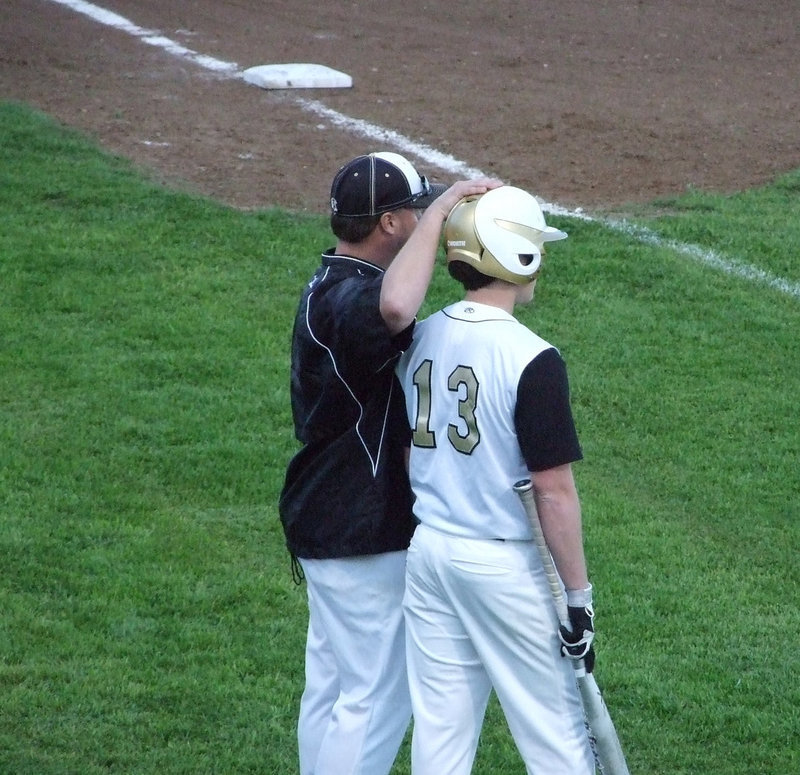Image: Coach Ward and Buck share a moment while Maypearl is warming up.