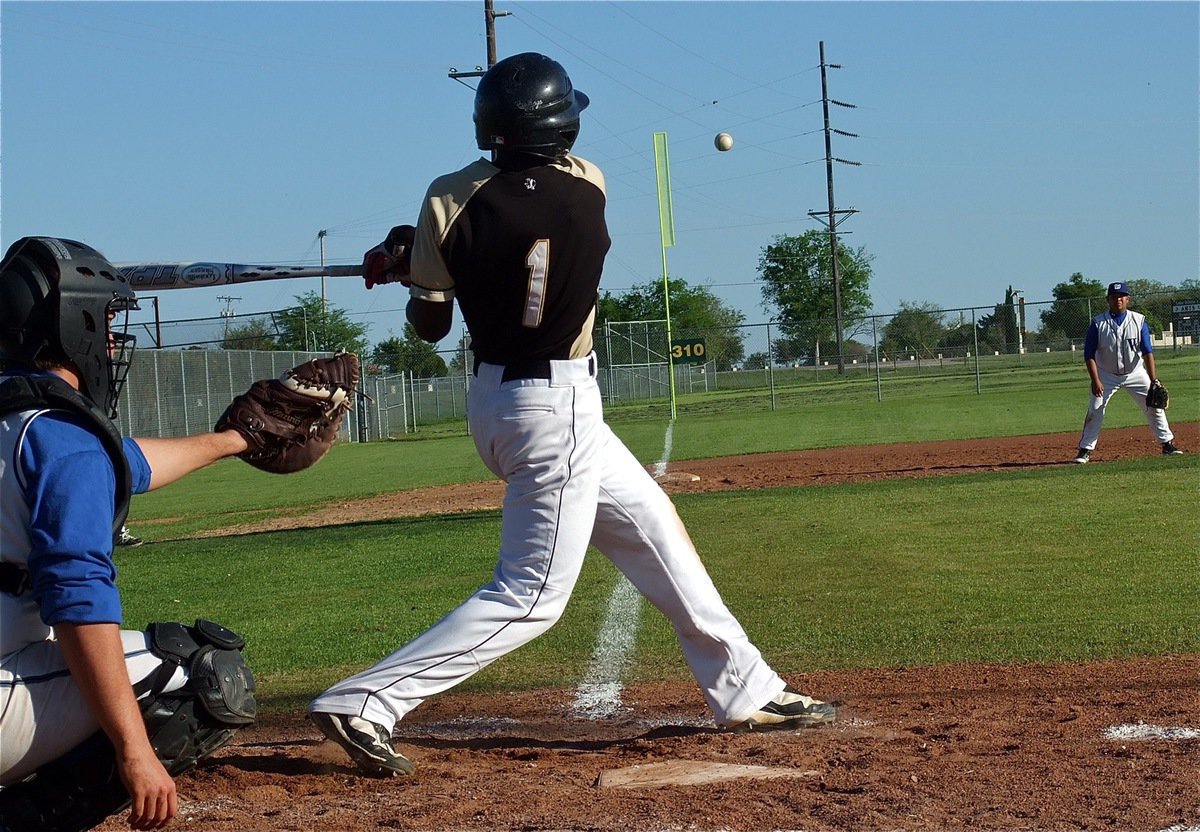 Image: Marvin Cox sends one foul.