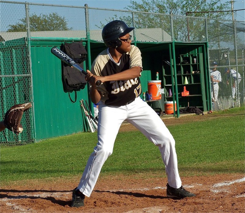 Image: John “Squirt” Hughes(17) tries to extend Italy’s lead.