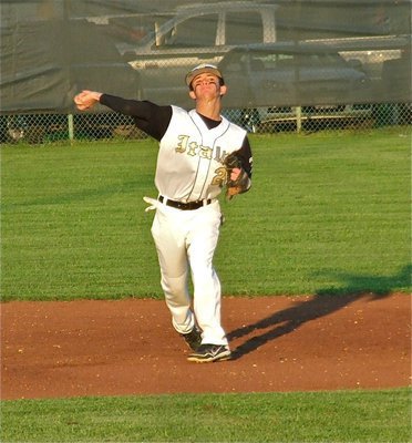 Image: Gladiator shortstop, Caden Jacinto(2), is hunting for bear.
