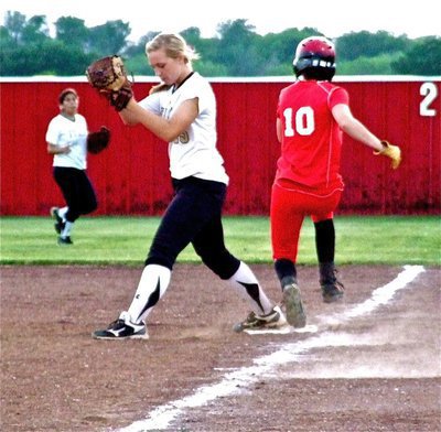 Image: Lady Gladiator first baseman, Jaclynn Lewis(15), is reliable and sure for Italy and head coach, Jennifer Reeves.