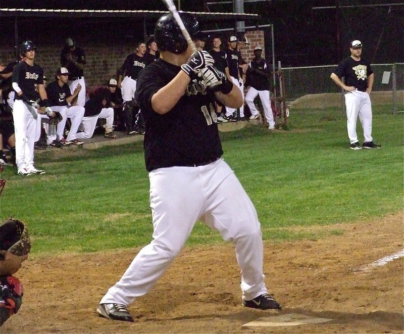 Image: Italy’s, John Byers(18), awaits the Panther pitch during the Gladiators’ matchup with Maypearl.