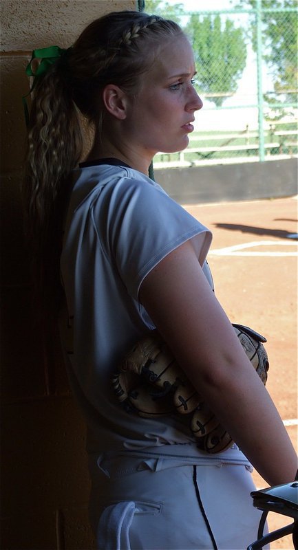 Image: Lady Gladiator, Madison Washington(2) gets focused before the game.