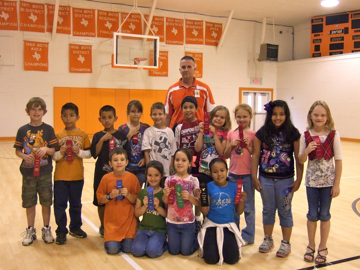 Image: Second grade award winners.