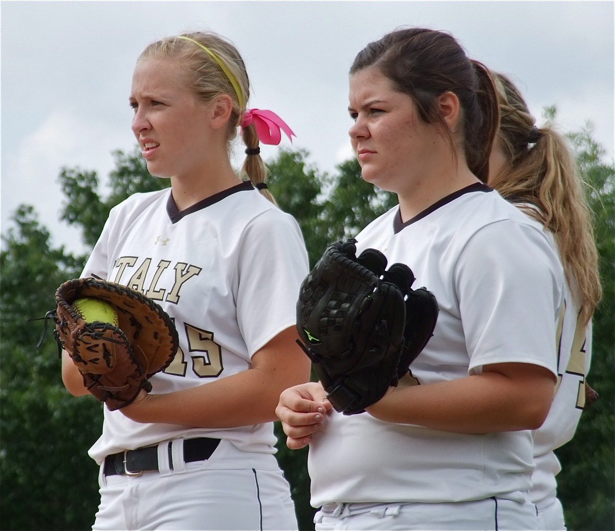 Image: Jaclynn Lewis(15) and Bailey DeBorde(1) are ready to start the Lady Gladiators’ regional game 1 against the Crawford Lady Pirates.