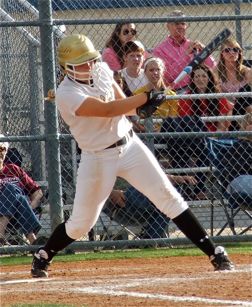 Image: Italy’s Jaclynn Lewis(15) rockets a round at the Lady Pirates’ defense.