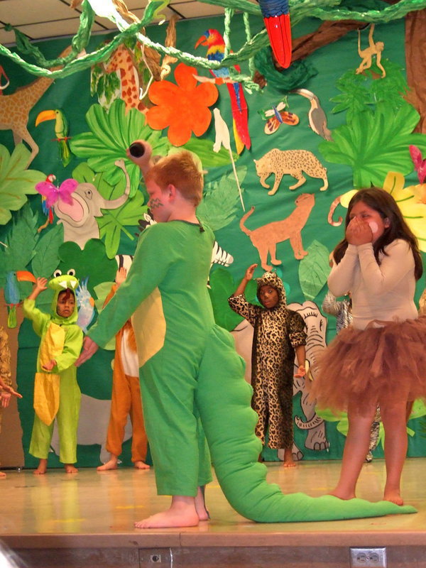 Image: Oh no! He got one, much to this monkey’s distress.