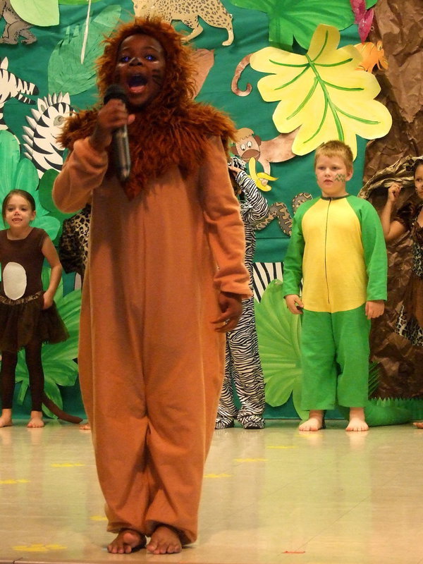 Image: Braylon Durham singing, I Just Can’t Wait to be King.