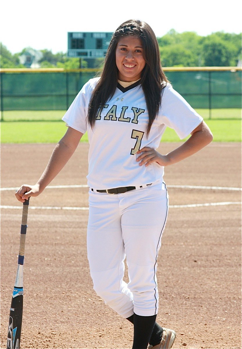 Image: 1st Team All-District Right Fielder — Alma Suaste (Sr.)