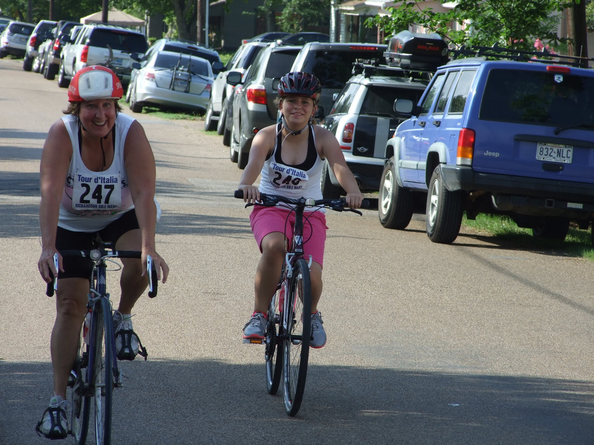 Image: Italy residents, Kim and Jill Varner, ride the Tour d’Italia for the first time.