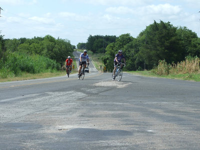 Image: Riding in from Hwy 667 and heading for the finish line.