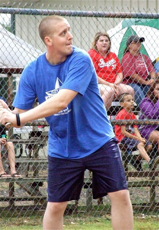 Image: Officer Michael Richardson helps his team rally.