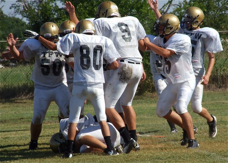 Image: Fumble! Italy’s ball!!