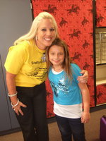 Image: Mrs. Hellner (4th grade teacher) and Evie Hernandez.