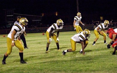 Image: Italy’s Cody Medrano(75), Ryheem Walker(10), Cole Hopkins(9), Paul Harris(7) and Reid Jacinto(11) get ready on defense.