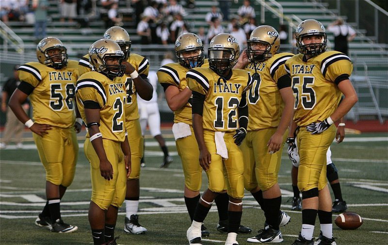 Image: Italy’s offense gets the ball rolling early against Malakoff.