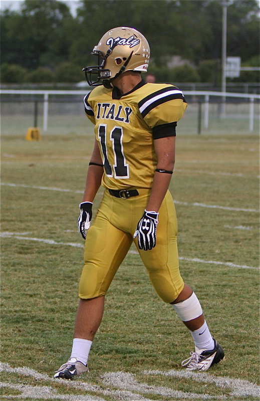 Image: Italy’s Reid Jacinto(11) at wide-out during pre-game warmups against Sunnyvale.