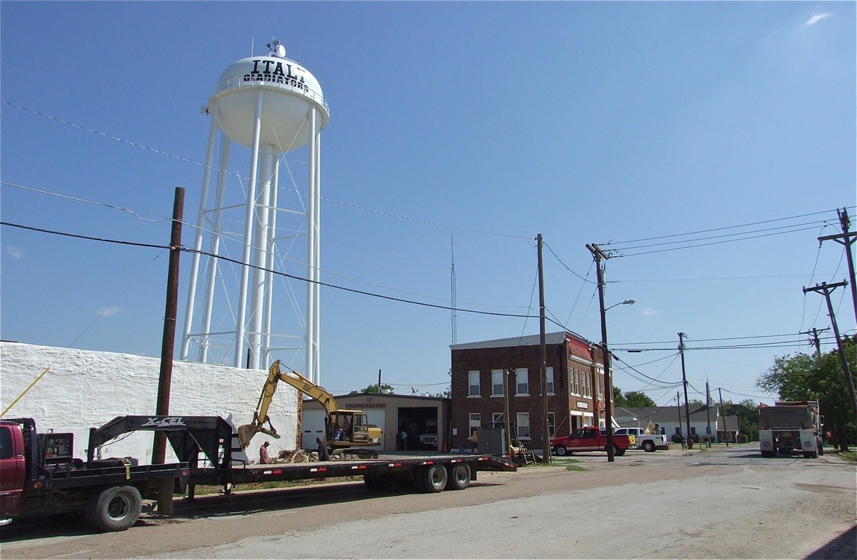 Image: A street view of the work site located next to the Italy Fire Department which faces Harpold Street.
