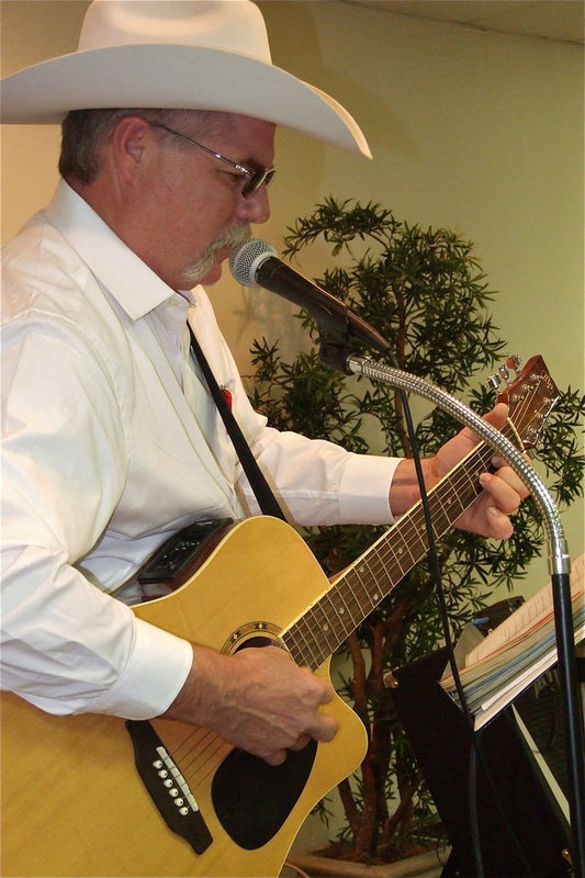 Image: Robert Stedman on lead guitar and vocals.