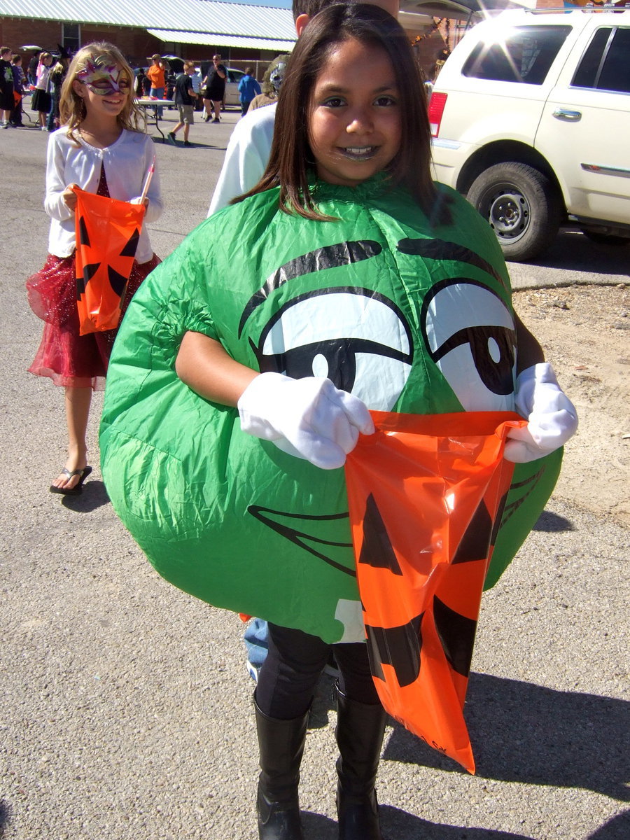 Image: Cute M&amp;M!