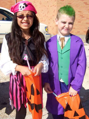 Image: A pirate and the joker.