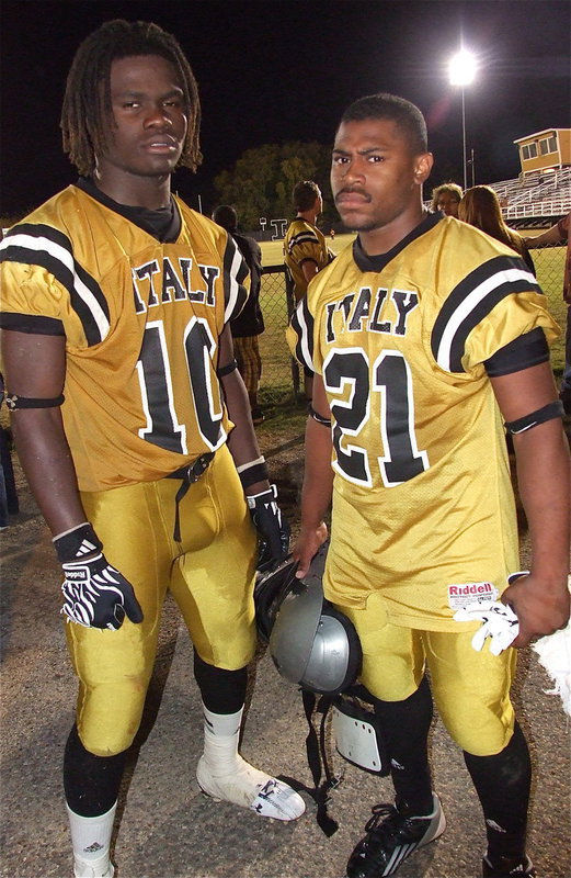 Image: Senior Gladiators Ryheem Walker(10) and Jalarnce Jamal Lewis(21) have the look of champions as they stand one win away from claiming the district championship outright. Walker rushed 16 times for 146 yards and 3 touchdowns against Gateway while Lewis recovered a fumble, had 2 hurries, 4 solo tackles and 3 assisted tackles on defense, along with 1 kickoff return for 36 yards.