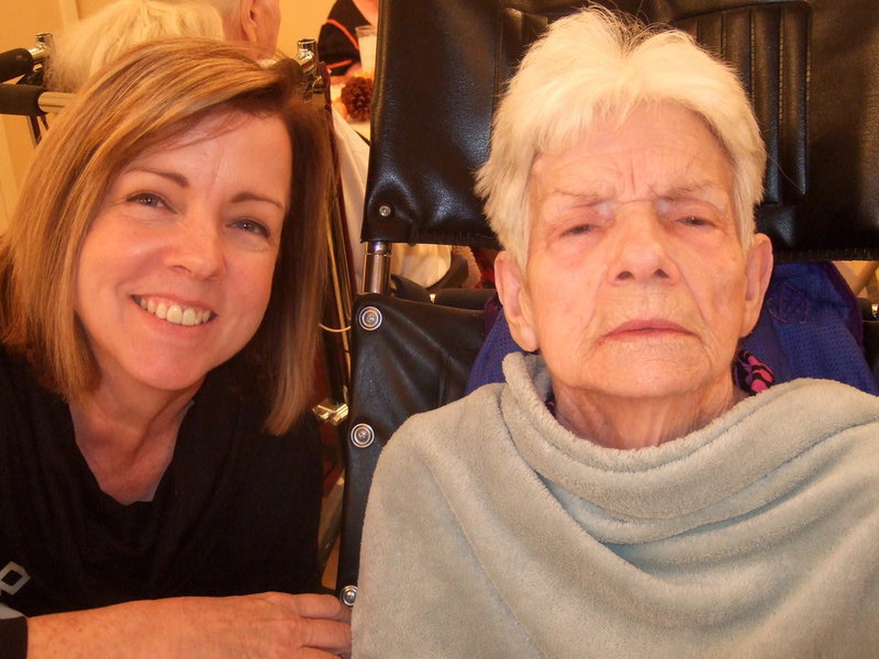 Image: Jamie Goodman and her mother Geveva Esselman sit together for a good meal.