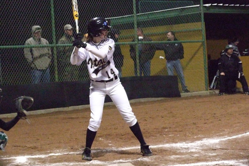 Image: Kelsey Nelson(14) tries a different approach as she awaits the pitch.