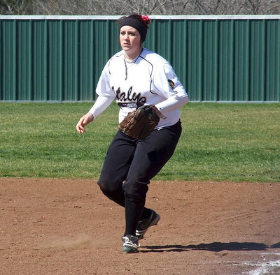 Image: Lady Gladiator Breyanna Beets(11) hustling at first-base.