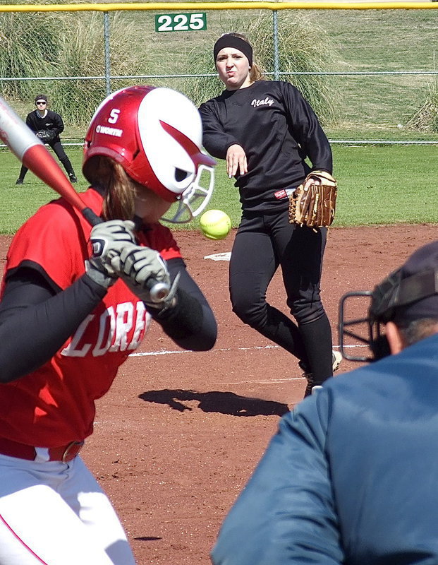 Image: Sophomore pitcher Jaclynn Lewis has a 0 ERA during her first five district games.