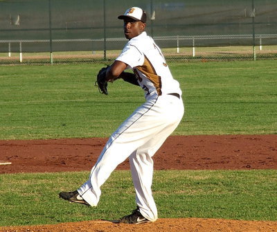 Image: Marvin Cox(3) starts strong on the mound for Italy.
