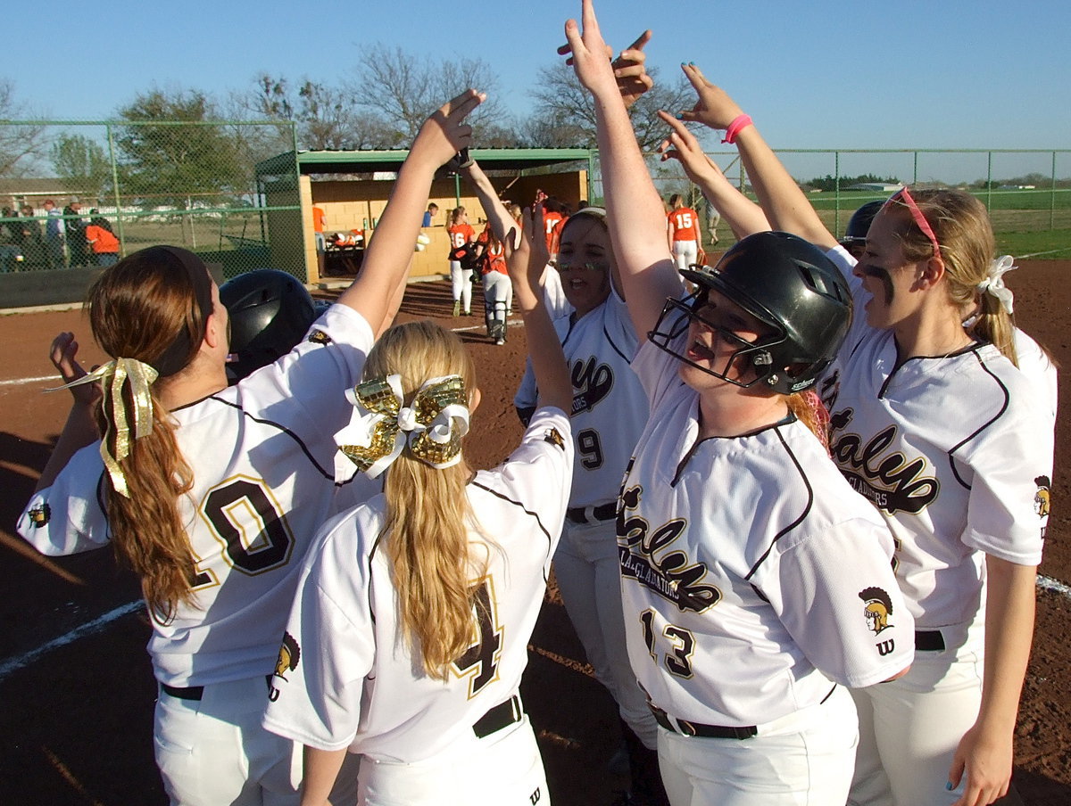 Image: Loud and proud!!! Italy’s Lady Gladiators are on a roll, 4-0 in district!