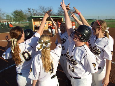 Image: Loud and proud!!! Italy’s Lady Gladiators are on a roll, 4-0 in district!