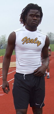 Image: The intimidating Ryheem Walker had an opposing coach ask Italy’s Hank Hollywood, “Are y’all Italy Junior College?”