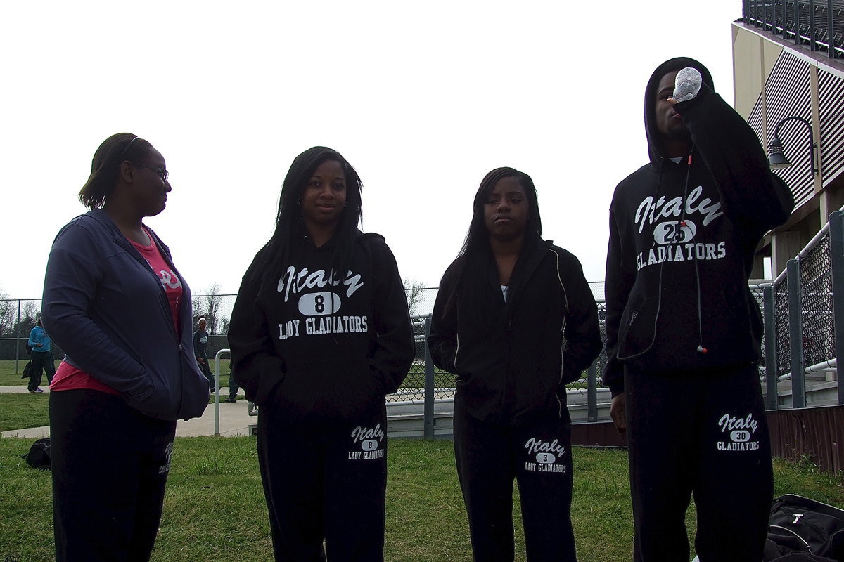 Image: Italy track stars Brenya Williams, Bernice Hailey, Kendra Copeland and Paul Harris get ready to shake things up in Ennis.