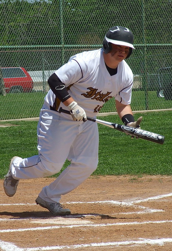 Image: John Byers(18) battles his way to a walk against Dawson.