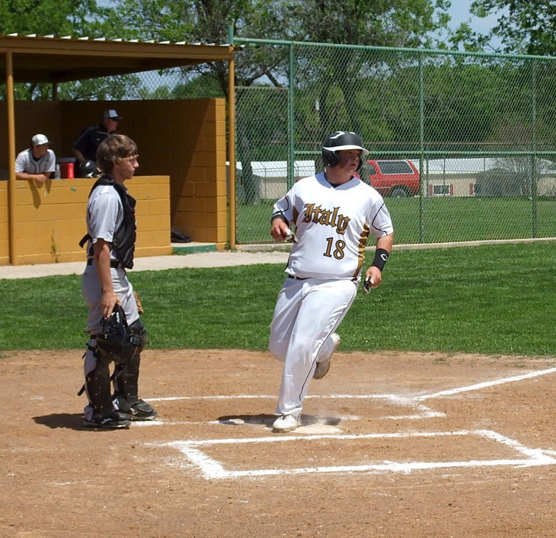Image: Italy’s John Byers(18) puts Italy on the board against ranked Dawson.