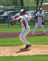 Image: Italy junior pitcher Tyler Anderson(11) turns to throw towards third base during a practice game against the Dawson Bulldogs.